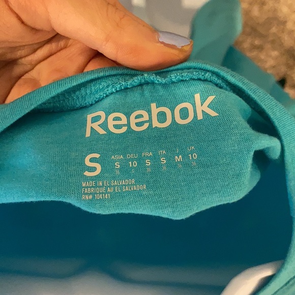 Women’s Reebok athletic tee NWT - Picture 3 of 3